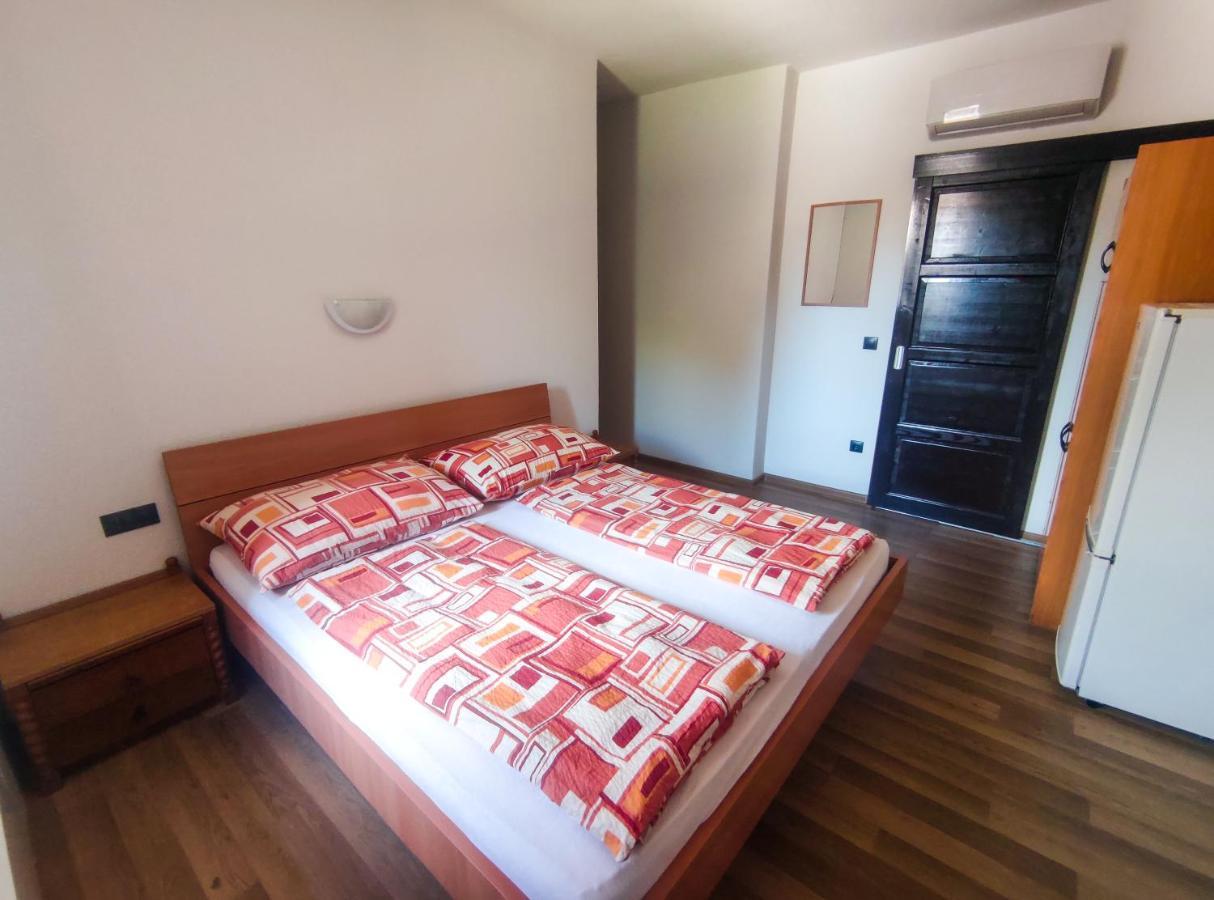 Hotel Viktoria Panzio Zamárdi Exteriér fotografie