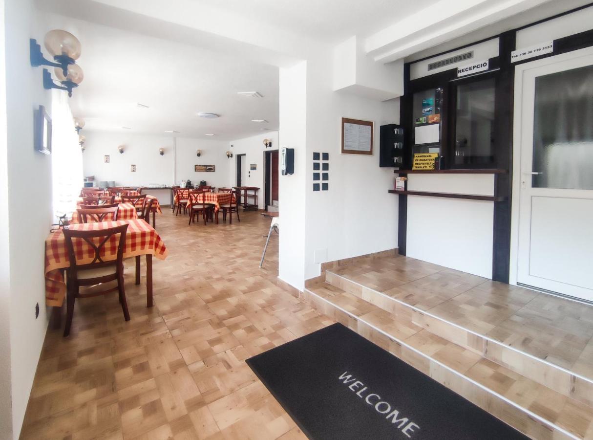 Hotel Viktoria Panzio Zamárdi Exteriér fotografie