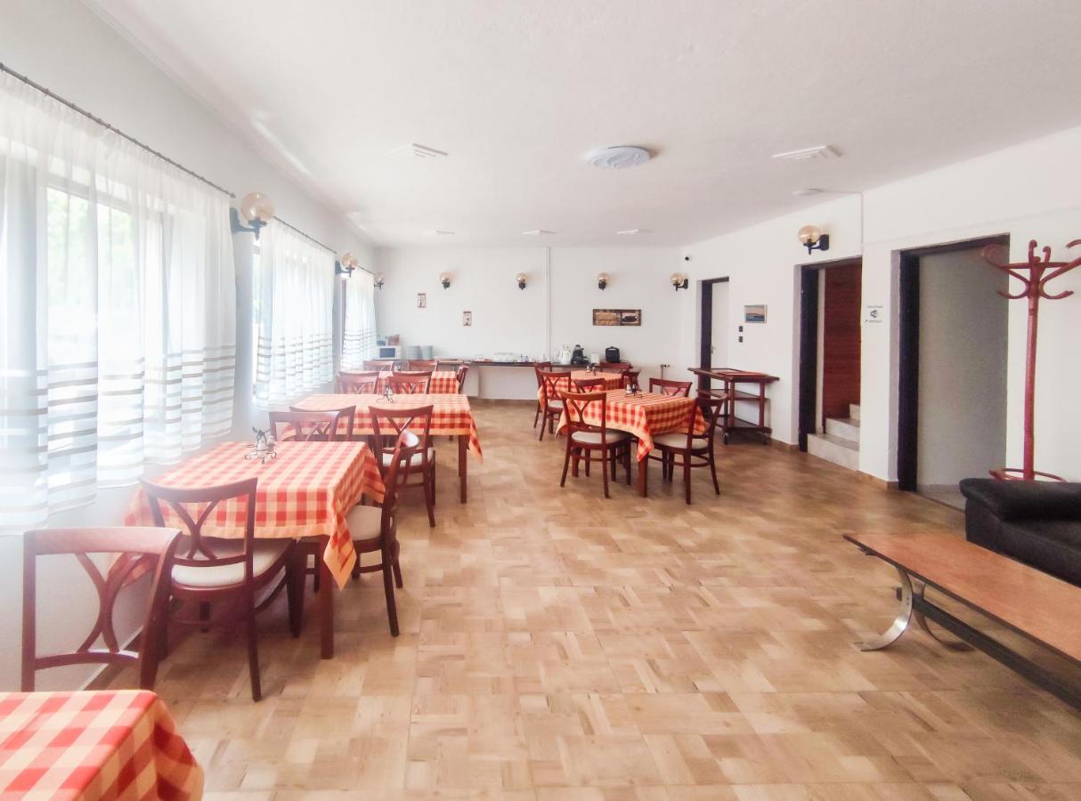 Hotel Viktoria Panzio Zamárdi Exteriér fotografie