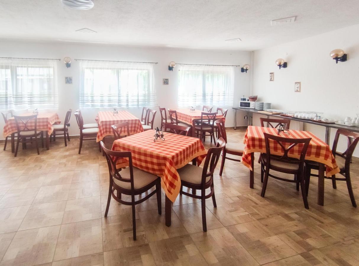 Hotel Viktoria Panzio Zamárdi Exteriér fotografie